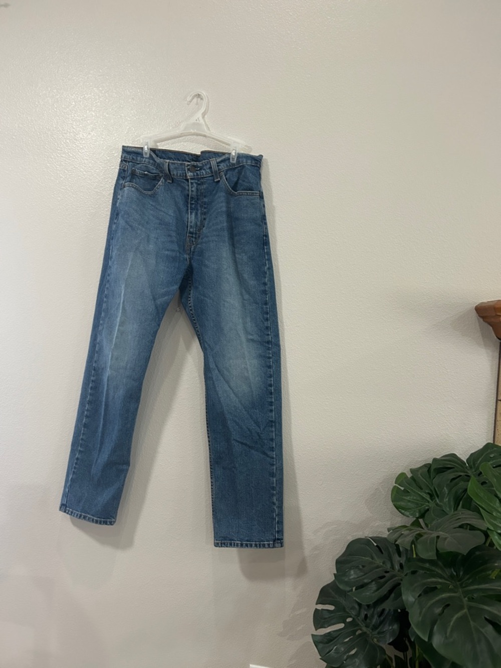 Classic Straight Fit Men’s Jeans - Blue Levi